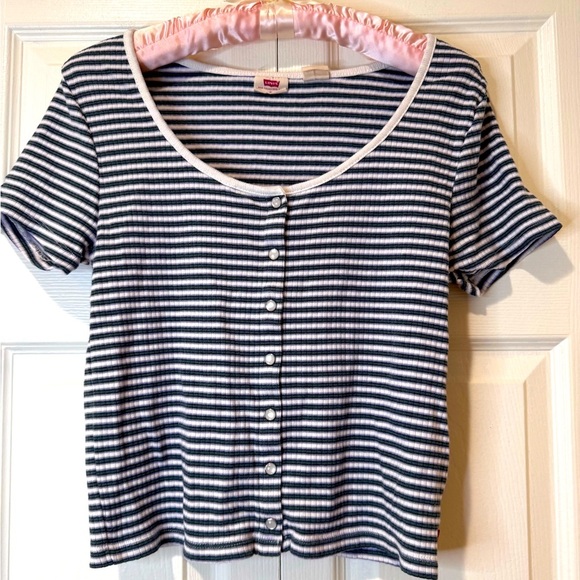 LEVIS BRITT SNAP-FRONT TOP. - Picture 1 of 13